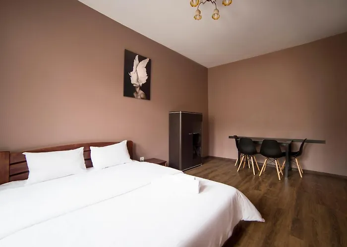 з сучасним ремонтом в центрі львова Апартаменти *